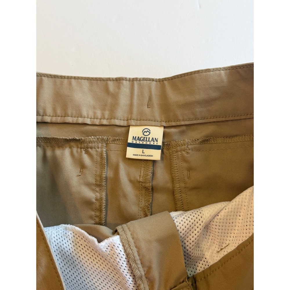 Magellan Outdoors Womens Khaki Hiking Shorts Tan Size Large Quick Dry - Picture 6 of 6